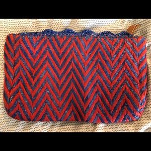 Woven clutch
